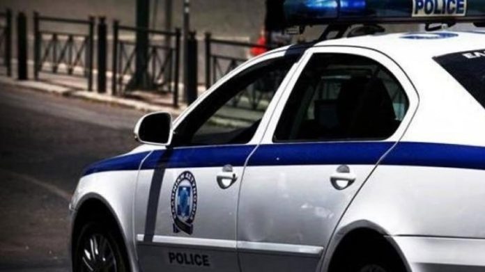 Άγνωστοι έδεσαν 93χρονο και δύο οικιακές βοηθούς και «σήκωσαν» χρηματοκιβώτιο