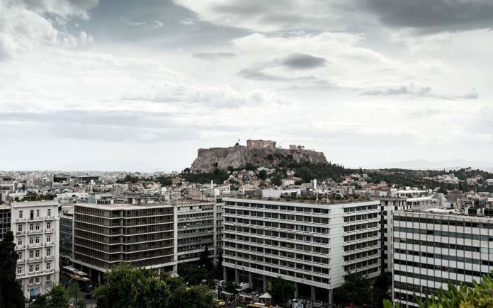 Ηλιοφάνεια με τοπικές νεφώσεις ο καιρός το Σάββατο