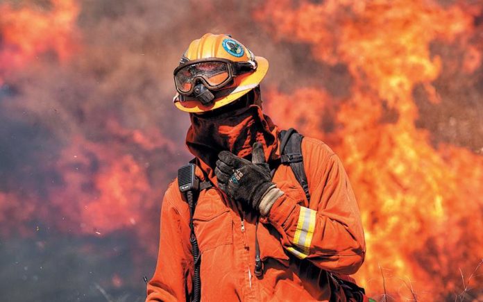 Σε πύρινο κλοιό η προεδρική βιβλιοθήκη «Ρόναλντ Ρέιγκαν»