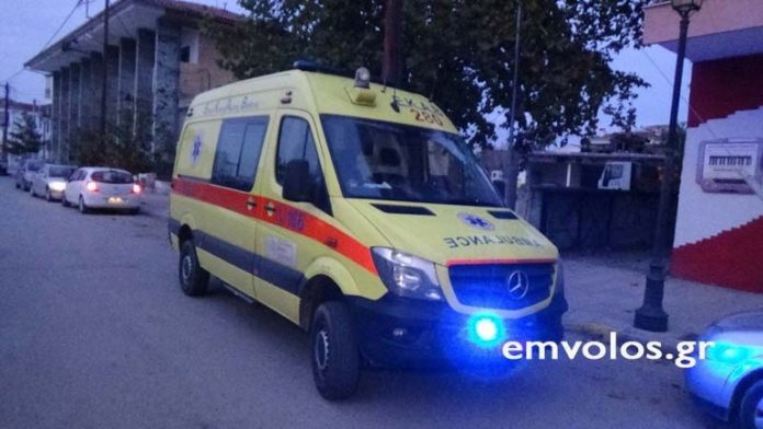 Αλεξάνδρεια: Αστυνομικός διέσωσε γυναίκα που κρεμόταν από το μπαλκόνι 4ου ορόφου