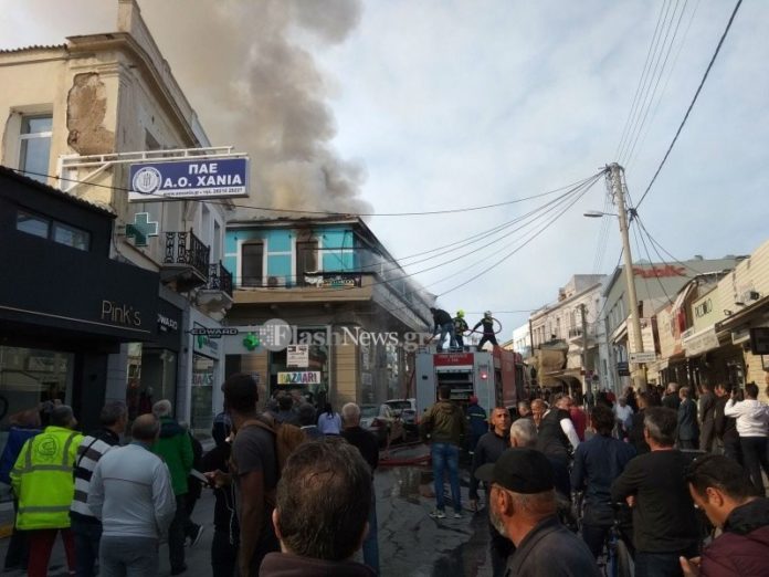 Χανιά: Πυρκαγιά σε καφετέρια στο κέντρο της πόλης