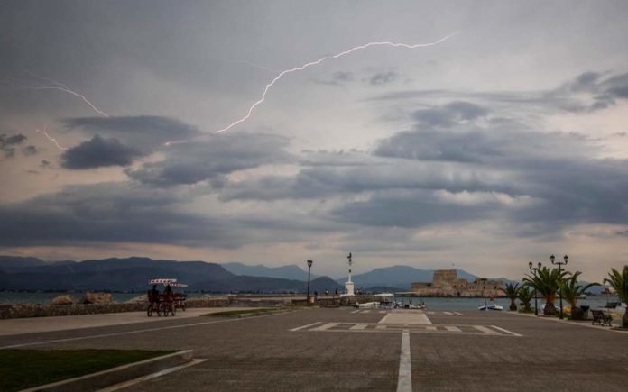 «Δυνητικά επικίνδυνος» παραμένει ο «Γηρυόνης» - Πώς θα εξελιχθεί έως την Τρίτη
