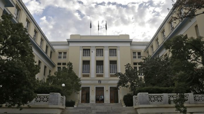 Έφοδος της αστυνομίας στην ΑΣΟΕΕ - Σε εξέλιξη μεγάλη επιχείρηση
