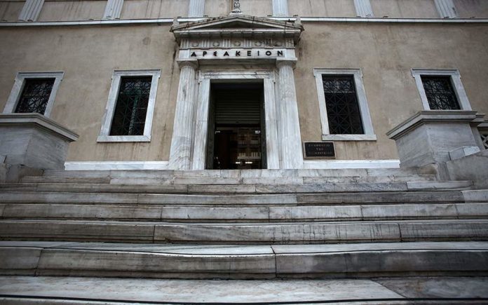 Η Ολομέλεια του ΣτΕ θα ξεκαθαρίσει το θέμα με τα αναδρομικά των συνταξιούχων