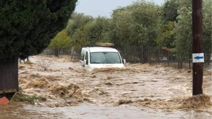 Εικόνες απόλυτης καταστροφής σε Θάσο και Χαλκιδική