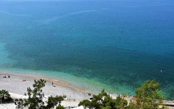 Νοέμβριος αλλά οι ελληνικές θάλασσες παραμένουν πολύ ζεστές