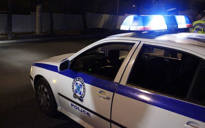 Σε εξέλιξη αστυνομική επιχείρηση σε κτίριο υπό κατάληψη στο κέντρο της Αθήνας