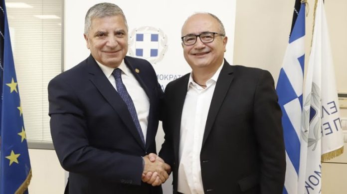 Συνάντηση Πατούλη με τον δήμαρχο Ηρακλείου για έργα υποδομών στην περιοχή