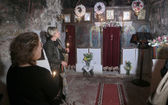 Το έθιμο της Παναγίας της Μεσοσπορίτισσας με ρίζες από τα Ελευσίνια Μυστήρια