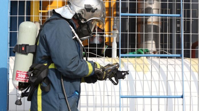 Υπαρχηγός Πυροσβεστικής: «Κινδύνευσαν άνθρωποι στην Κινέτα- δύο άτομα μεταφέρθηκαν σε νοσοκομείο»