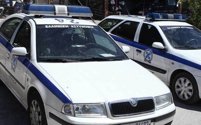 Ελεύθεροι δύο συλληφθέντες στα Εξάρχεια για υπεξαίρεση αρχαίου μνημείου