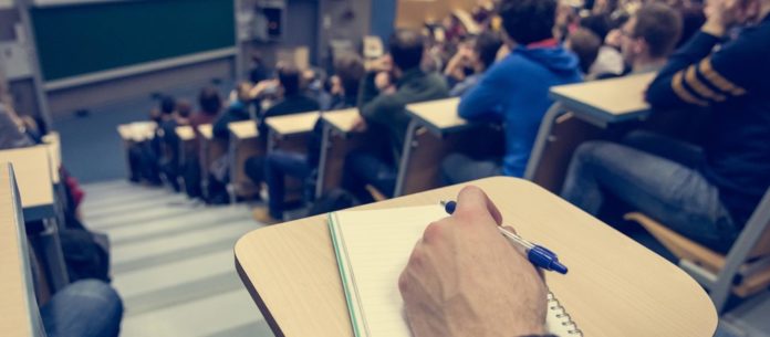 Η Ελλάδα σταματά να βγάζει επιστήμονες: Μόλις 1