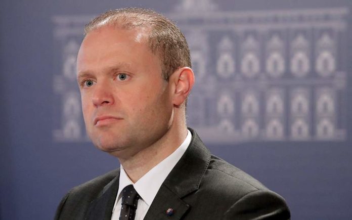 Μάλτα: Ο πρωθυπουργός Μουσκάτ ανακοίνωσε ότι θα παραιτηθεί τον Ιανουάριο