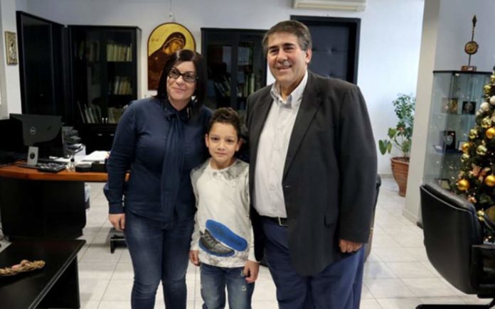Ο 8χρονος «Αϊνστάιν» από την Πέλλα μεταναστεύει στη Γερμανία σε ειδικό σχολείο