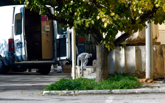 Σε σωλήνα με καρφιά ο εκρηκτικός μηχανισμός στο ΑΤ Ζωγράφου (φωτογραφία)
