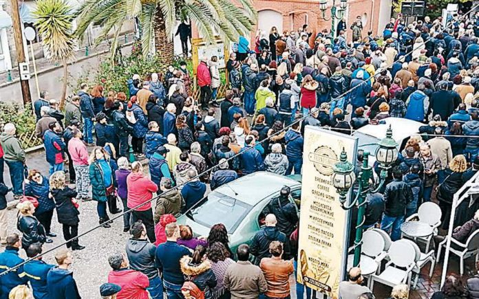 Στα νησιά 40
