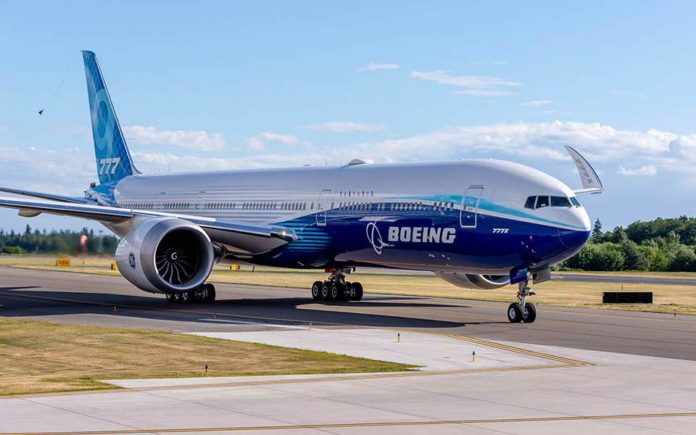 Boeing 777Χ: Στον αέρα για την παρθενική του πτήση του ο «γίγας» των αιθέρων (βίντεο)