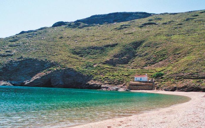 Δεκάδες χαρτιά για μία κλήση από το Λιμενικό
