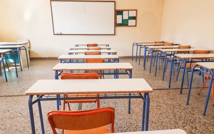 Δημοτικό σχολείο με δασκάλους εκ περιτροπής