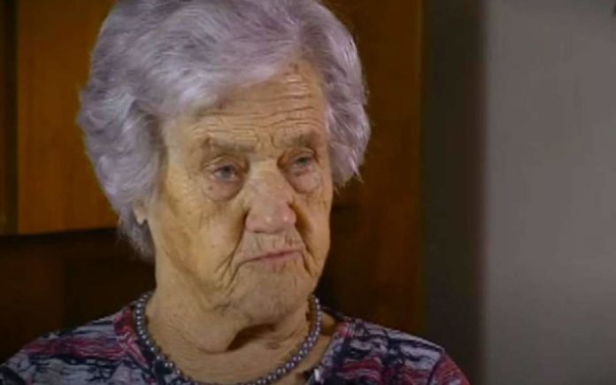 Επιζήσασα του Ολοκαυτώματος γιορτάζει τα 100α γενέθλιά της