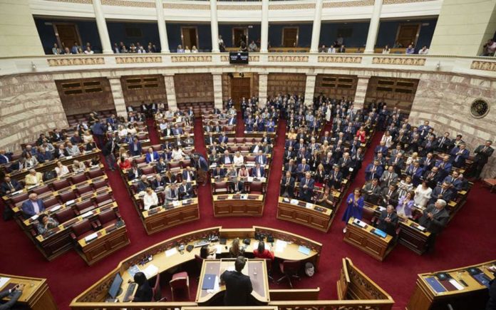 Σε διαβούλευση έως τις 20 Ιανουαρίου το νομοσχέδιο για το ασφαλιστικό - Αντιδρά η ΑΔΕΔΥ