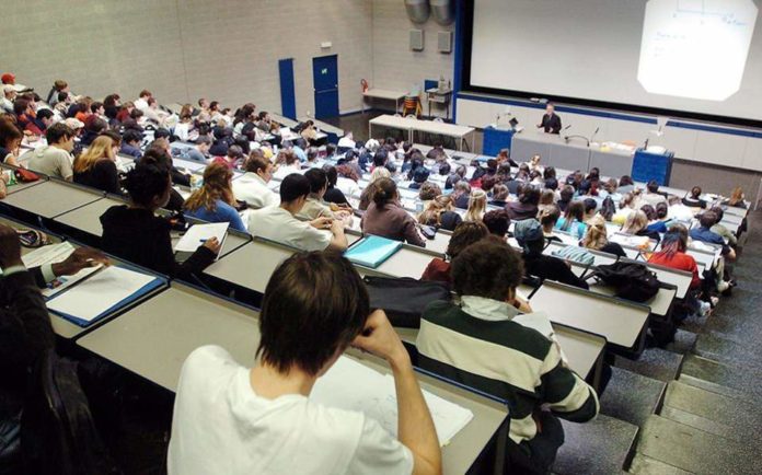 Σύνοδος Πρυτάνεων: Να αποσυρθεί η ρύθμιση για τα κολέγια