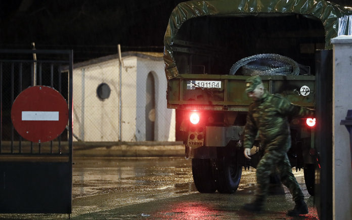 Εβρος: Καταδρομείς, ΜΑΤ και αυξημένες περιπολίες στα σύνορα (φωτογραφίες)