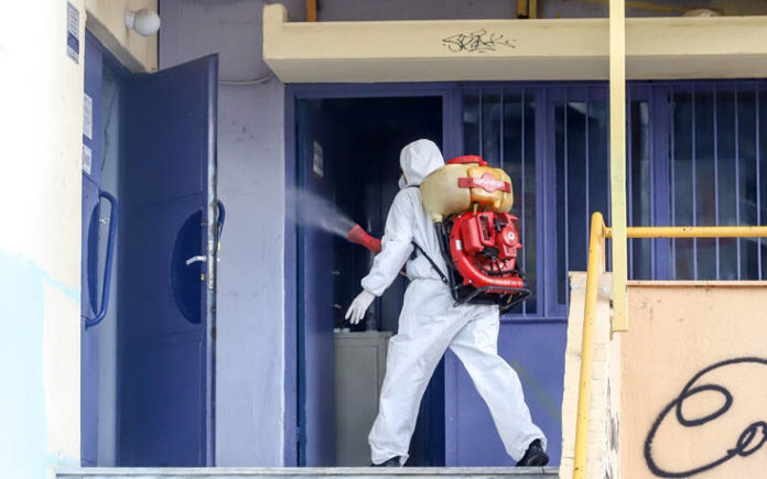 Γυναίκα δήλωσε ότι πάσχει από τον κορονοϊό επειδή ταξίδεψε στη Βόρεια Ιταλία