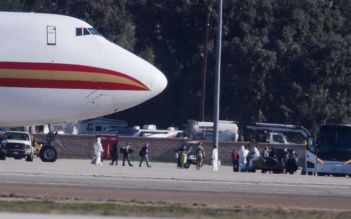 Σε καραντίνα 14 ημερών οι 195 Αμερικανοί που επαναπατρίστηκαν από τη Γουχάν