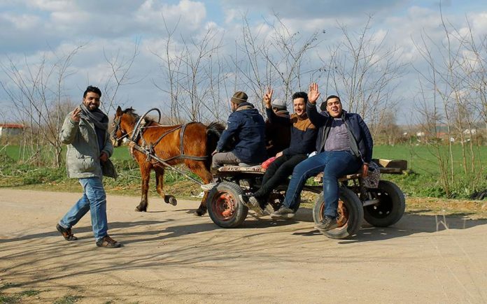 ΕΕ προς τους μετανάστες στην Τουρκία: «Τα σύνορα με την Ελλάδα δεν είναι ανοικτά»