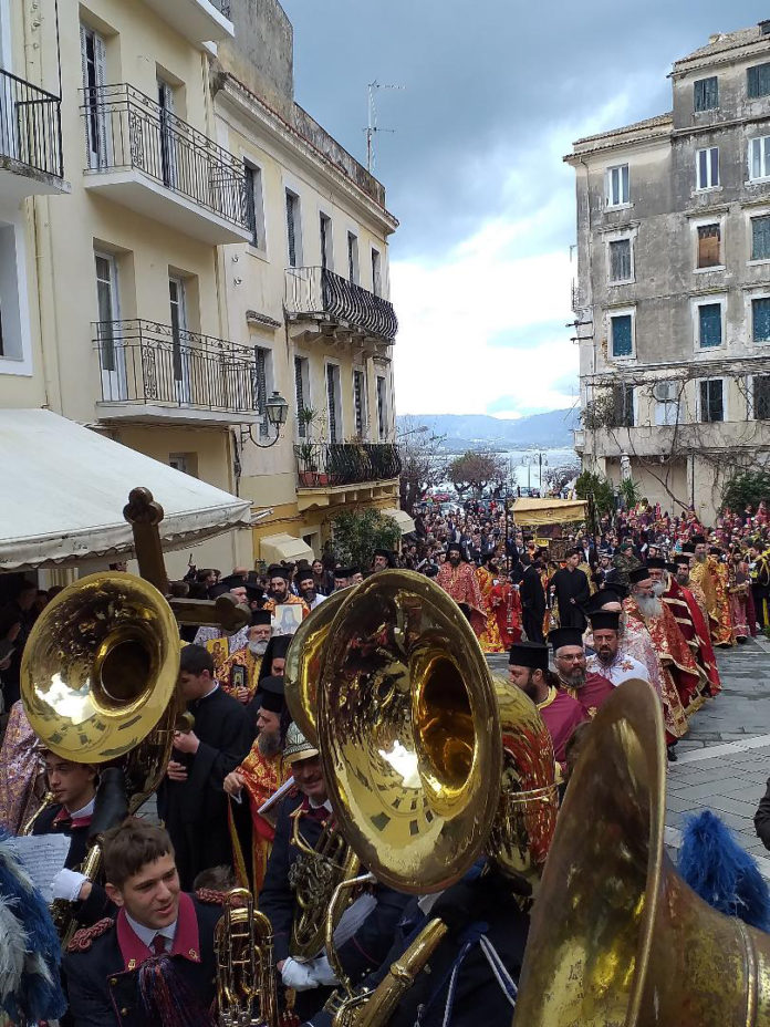 Η «άγνωστη« λιτανεία της Αγίας Θεοδώρας στην Κέρκυρα (βίντεο - φωτογραφίες)