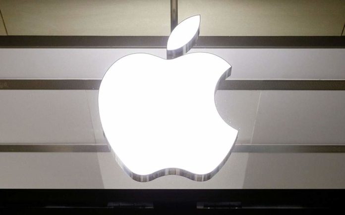 ΗΠΑ: Η Apple καλεί τους υπαλλήλους της να εργάζονται από το σπίτι