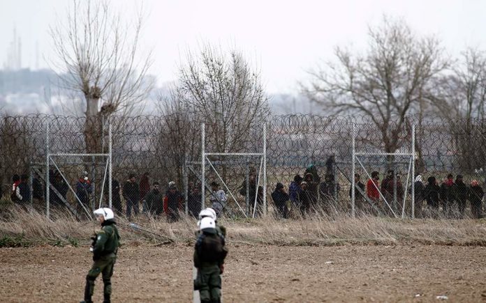 Ρίψη χημικών στον Εβρο από την τουρκική πλευρά