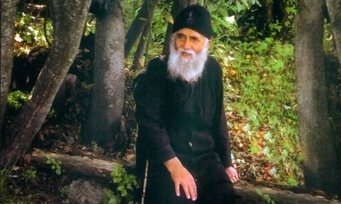 4D05B87C-FF37-425B-94DE-D0606BD2A1BB