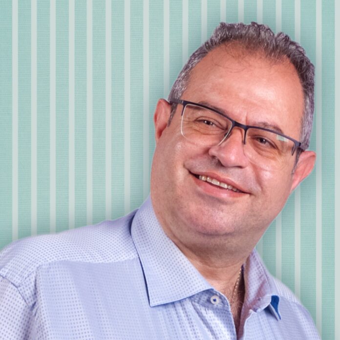 KostasKoutroupassq (002)