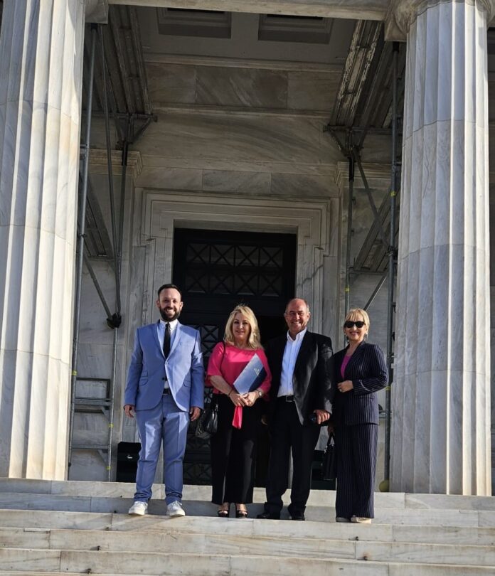 Mani Ipoepitropi02 (002)