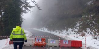 Δήμος Δίου-Ολύμπου: Κλειστός ο δρόμος στον Όλυμπο προς Πριόνια (μετά την Γκορτσιά) λόγω κατολίσθησης βράχων