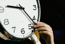 Αλλαγή ώρας: Καταργείται τελικά το μέτρο;