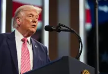 Τραμπ: Διαπραγματευόμαστε αλλά να ανοίξουν τα στενά του Ορμούζ – Διαρκή πυρά από Ιράν και Ισραήλ