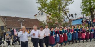 Το κάψιμο της Ρόκας στην Ρητίνη (φωτο)