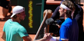 Roland Garros: Άκοπα στον 2ο γύρο ο Τσιτσιπάς