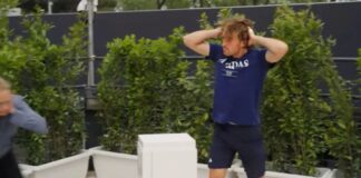 Θύμα φάρσας στη Ρώμη ο Τσιτσιπάς: Το ατύχημα με το… ανεκτίμητης αξίας αρχαίο βάζο