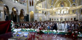 Η αναχώρηση της Αγίας Ζώνης από το Βελιγράδι που έκανε χιλιάδες μάτια να δακρύσουν