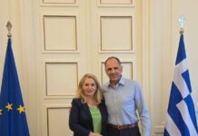 Με τον Γιώργο Γεραπετρίτη η Άννα Μάνη-Παπαδημητρίου για τις καθυστερήσεις στους συνοριακούς σταθμούς