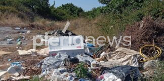 Καταγγελίες αναγνωστών για συσσώρευση σκουπιδιών στην Πλάκα Λιτοχώρου (φωτο)