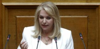 Άννα Μάνη – Παπαδημητρίου από την Ολομέλεια της Βουλής: Νομοσχέδιο-ασπίδα προστασίας για τα παιδιά κάτω των 15 ετών από τα social media